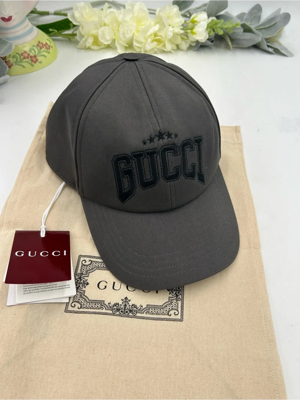Men's Gucci cotton canvas embroidered logo baseball cap size medium adjustable